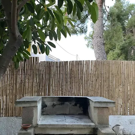 House With Garden 30 Meters From The Sea شقة *