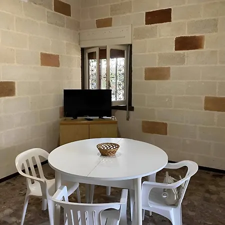 House With Garden 30 Meters From The Sea