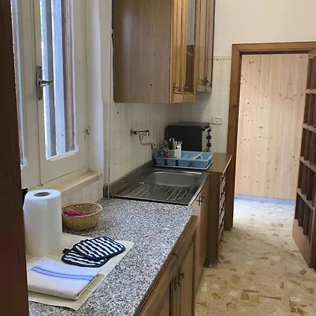 House With Garden 30 Meters From The Sea Torre Squillace